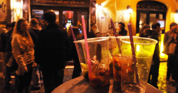Movida violenta maxi-rissa dopo la sbronza