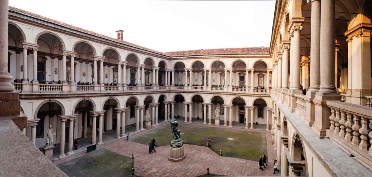 Selfie di San Valentino e di Carnevale alla Pinacoteca di Brera