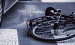 Travolto da un'auto, ciclista 61enne muore all'arrivo in ospedale