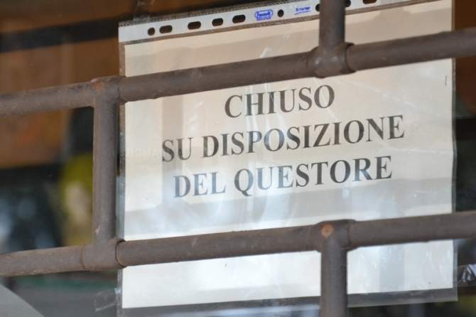 Bar chiuso per pericolosità sociale nei pressi del centro