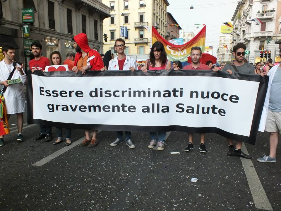 Arcigay Pavia: “Omobullismo in mezzo a minorenni”. Ma il Vescovo si difende