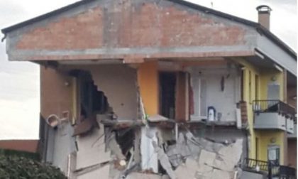 Esplode casa nel milanese: feriti estratti dalle macerie