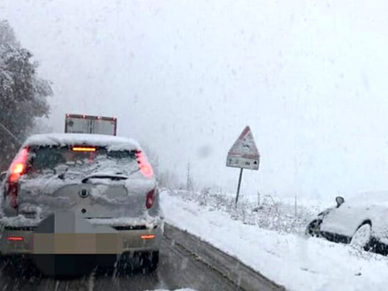 Arrivata la neve e anche gli incidenti SIRENE DI NOTTE