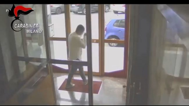 Truffe agli anziani arrestata una ragazza del Pavese VIDEO