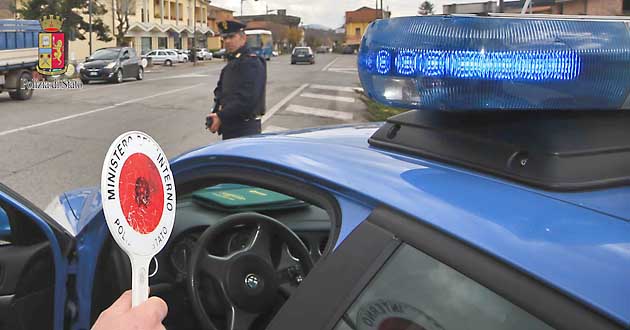 Tenta furto al bar: sorpreso con il piede di porco in mano