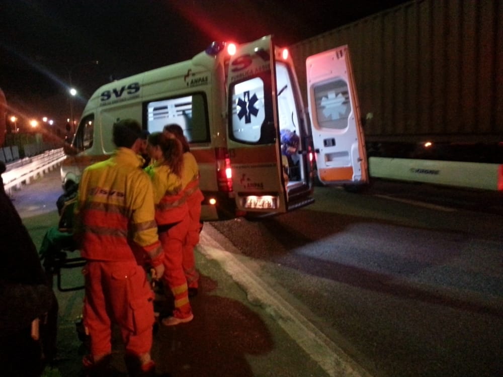 Aggressione a Vigevano, 23enne in ospedale SIRENE DI NOTTE