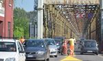 Ponte della Becca chiuso, auto in coda