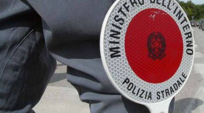 Gita scolastica bloccata dalla Polstrada