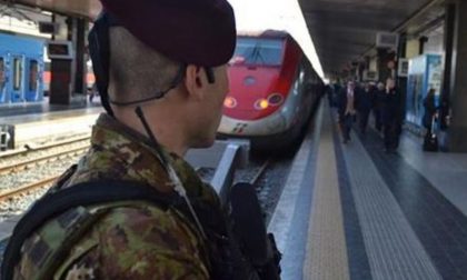 Violenza sui treni | anche il governatore Fontana pensa ai militari a bordo