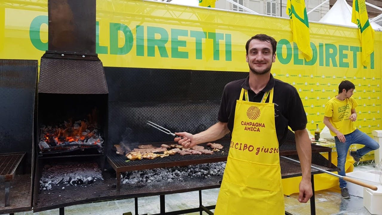 Coldiretti: 2 italiani su 3 dopo aver provato il vegan tornano alla carne