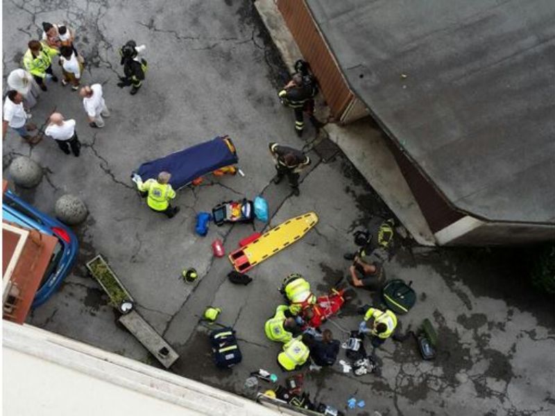 Dramma a Mandello: bambino cade dalla finestra