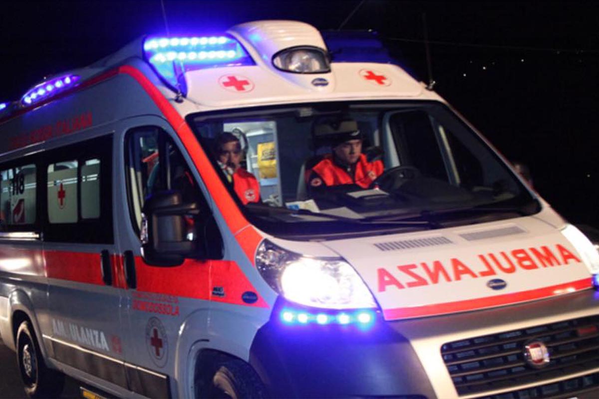 Incidente stradale, risse e alcool SIRENE DI NOTTE
