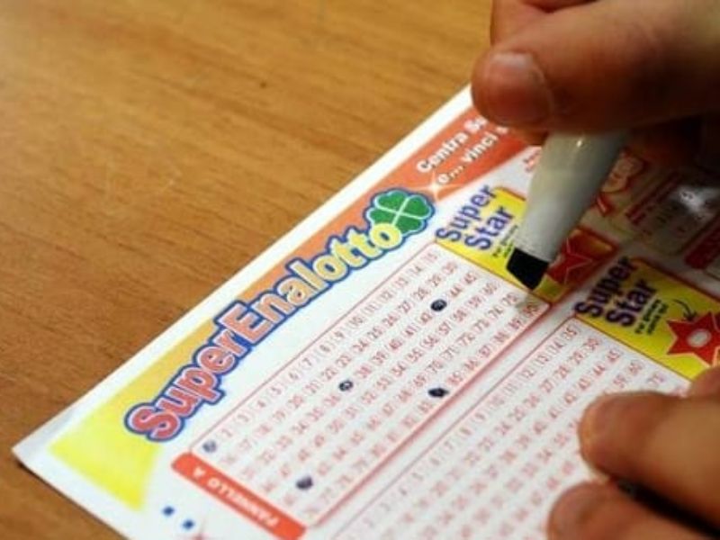 Superenalotto a Bosnasco un 5 da 19mila euro