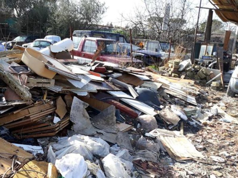 Traffico illecito rifiuti e discariche abusive: il plauso del Prefetto