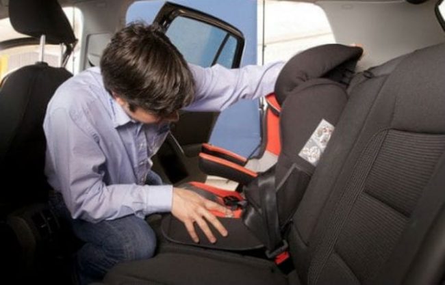 Bimba senza seggiolino auto morta nell’incidente: genitori patteggiano