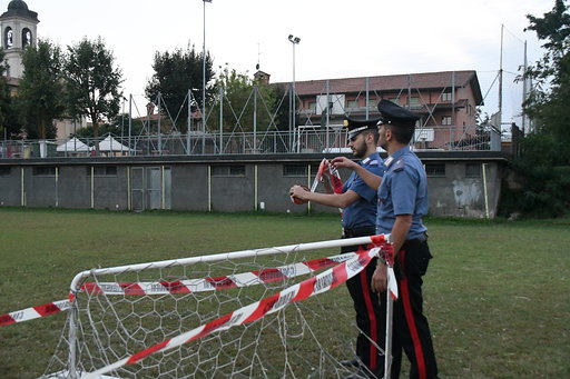 Bambino schiacciato dalla porta da calcio, è gravissimo