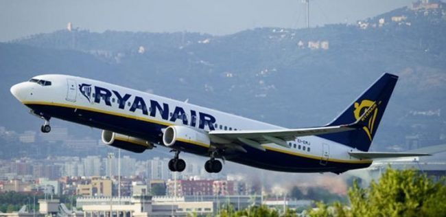 Bagaglio a mano Ryanair, il Tar: “Per ora si paga”