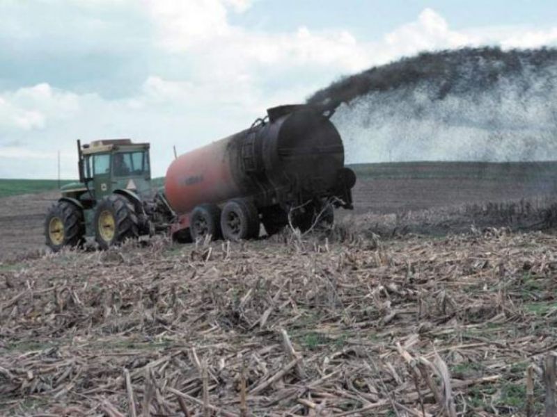 Fanghi in agricoltura: potenziare i controlli sulla composizione dei reflui