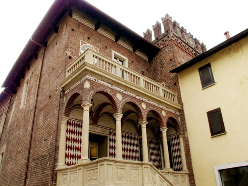 Gli utenti del centro psico sociale di Mede espongono le loro opere