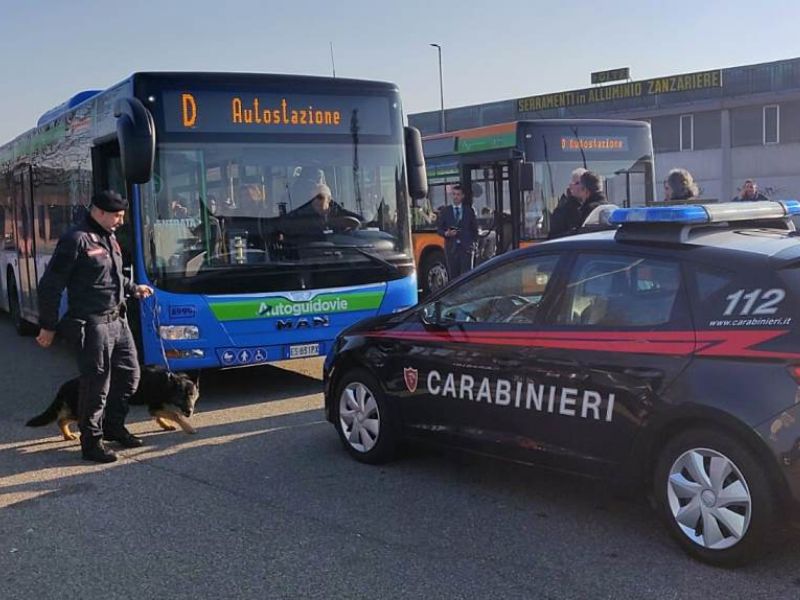 Operazione scuole sicure, al setaccio autobus e luoghi di aggregazione