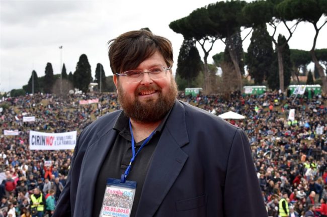 Mario Adinolfi a Pavia per lanciare un messaggio contro eutanasia e suicidio assistito