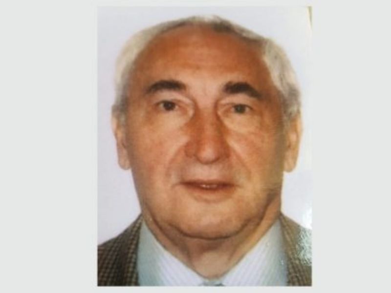 Muore e lascia in eredità al Comune 94 quadri