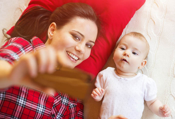 Figli minorenni sui social: vietata ai genitori la pubblicazione di foto