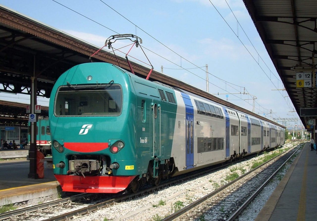 Treni: “Linee Pavesi da ammodernare, ma quando? L’assessora ci informi”