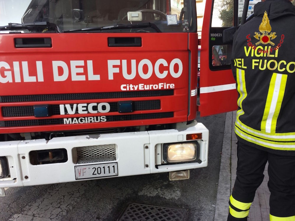 Non lo vedono da un po’: era morto in casa da qualche giorno