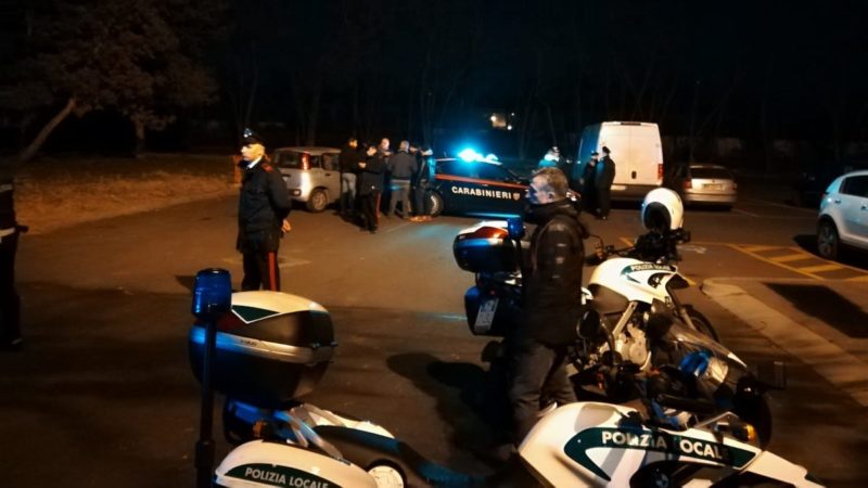 Agguato a Rozzano, ucciso con 4 colpi di pistola davanti al nipotino FOTO