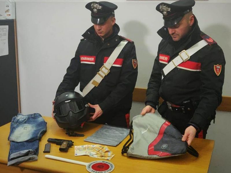 Rapina in farmacia a Giussago, preso il responsabile: è uno studente 17enne