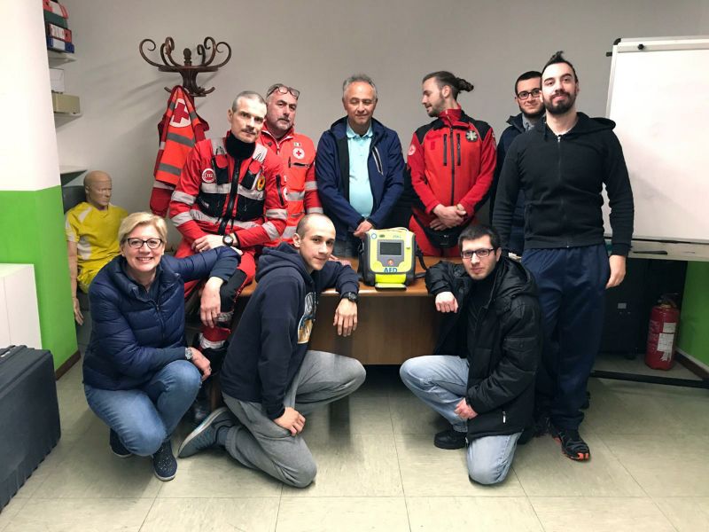 Nuovo defibrillatore sull’ambulanza in servizio a Varzi