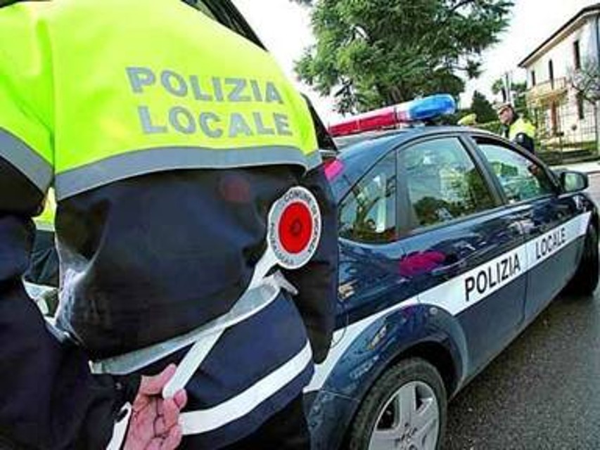 Ubriaco e contromano sul ponte della Giacchetta