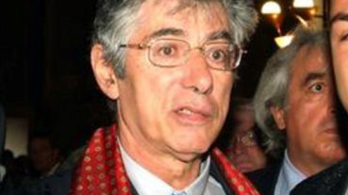 Malore in casa a Gemonio: Umberto Bossi in Rianimazione