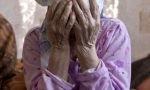 Anziana in stampelle aggredita e rapinata dopo aver ritirato la pensione