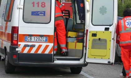 Tamponamento tra tre veicoli ad Albuzzano, cinque feriti