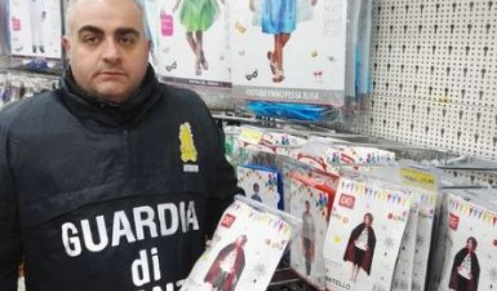 Operazione Carnevale sicuro: sequestrati centinaia di prodotti illegali
