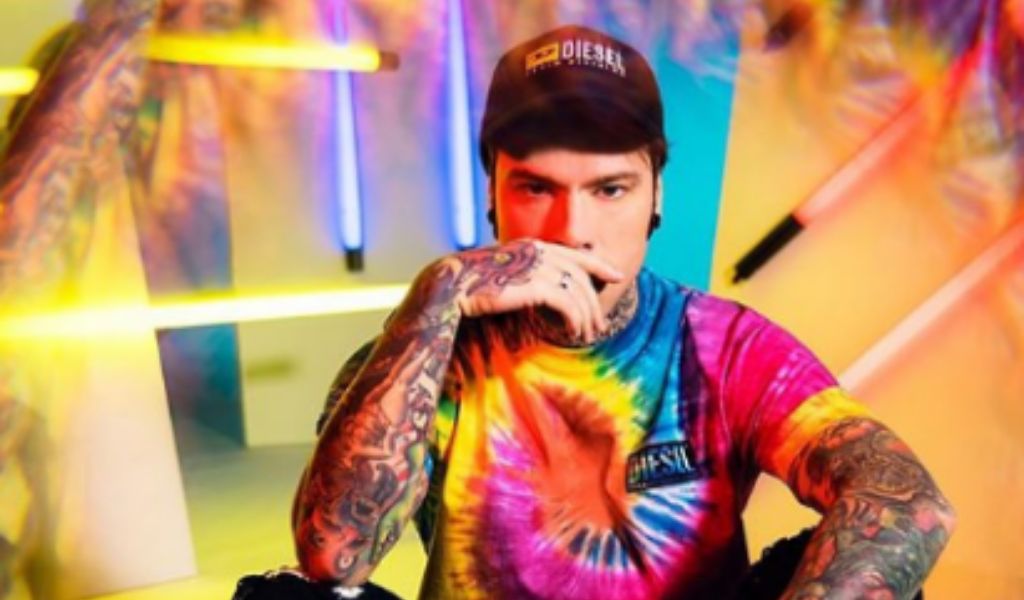 Stasera festa privata di Fedez al Palasport di Vigevano