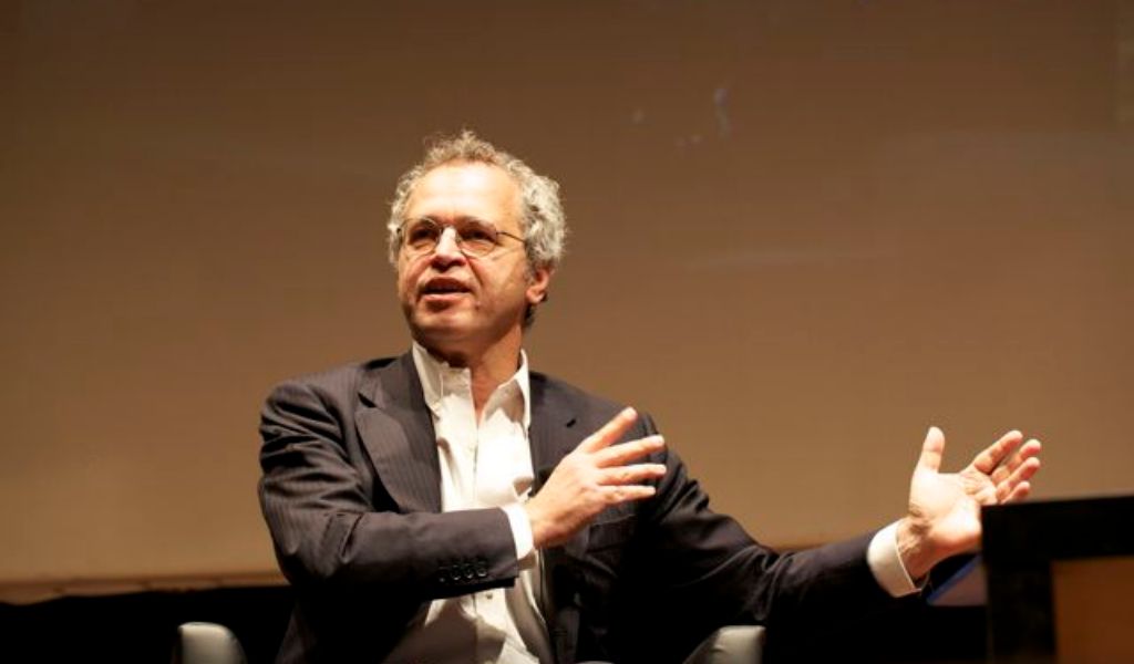 Enrico Mentana al Ghislieri: “Il giornalismo nell’età delle fake news”