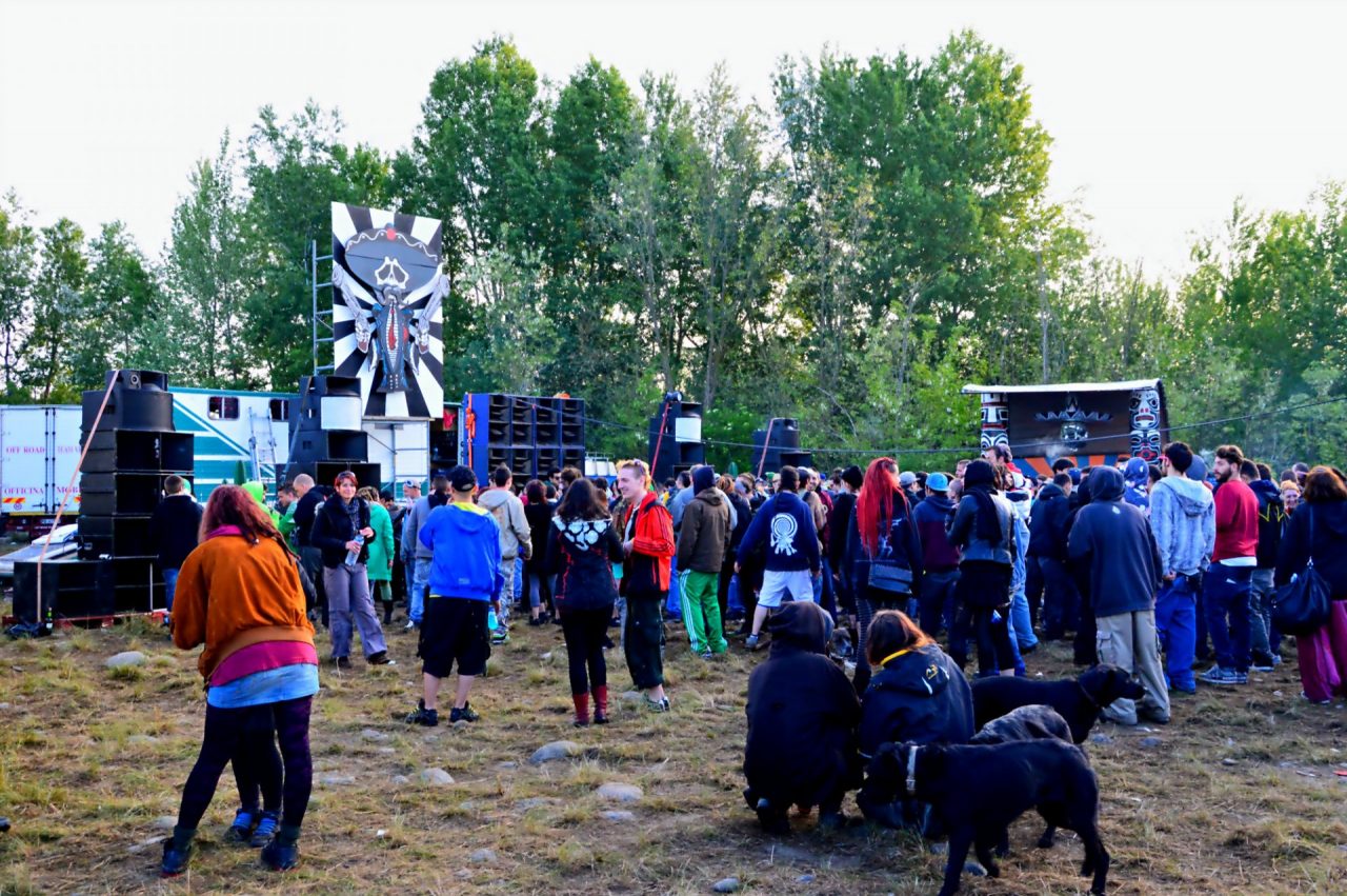 Rave party abusivo a Casatisma, linea dura della Prefettura di Pavia