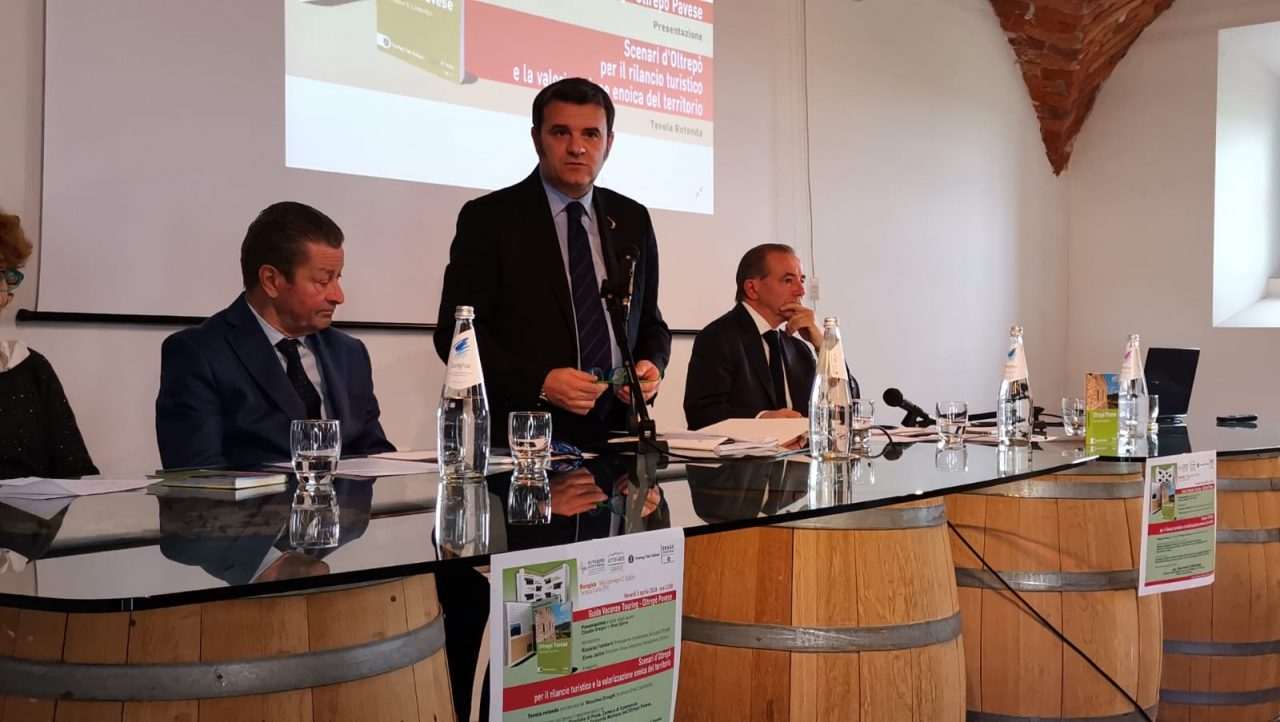 Il Ministro Centinaio a Riccagioia: “L’Oltrepò fa squadra”