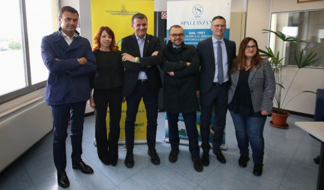 Il Ministro Centinaio nella Bassa: “La ricerca è eccellenza italiana” FOTO