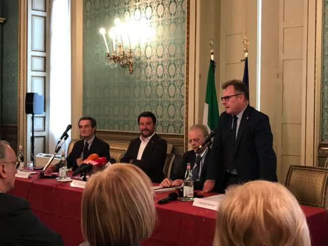 Brivio sigla con il Governatore Fontana e il Ministro Salvini l’accordo per la sicurezza integrata