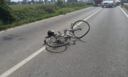 Investito da un'auto, anziano cicloamatore muore in ospedale