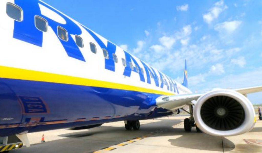 Ryanair: biglietto neonati a pagamento da aprile