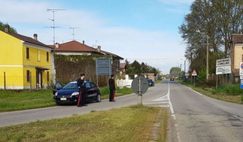 Devastano un bar a Sartirana nel giorno di Pasqua
