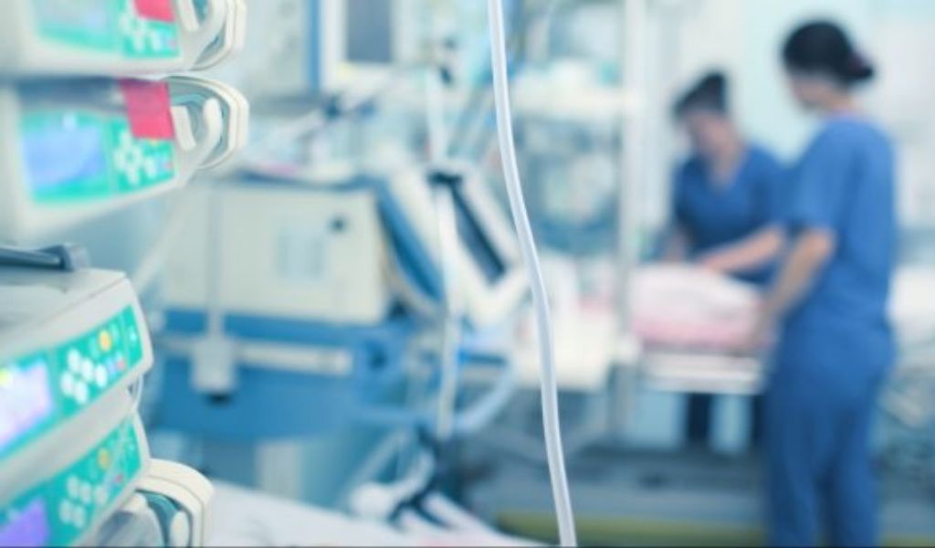 Neonato muore a 10 giorni dalla nascita: disposta l’autopsia
