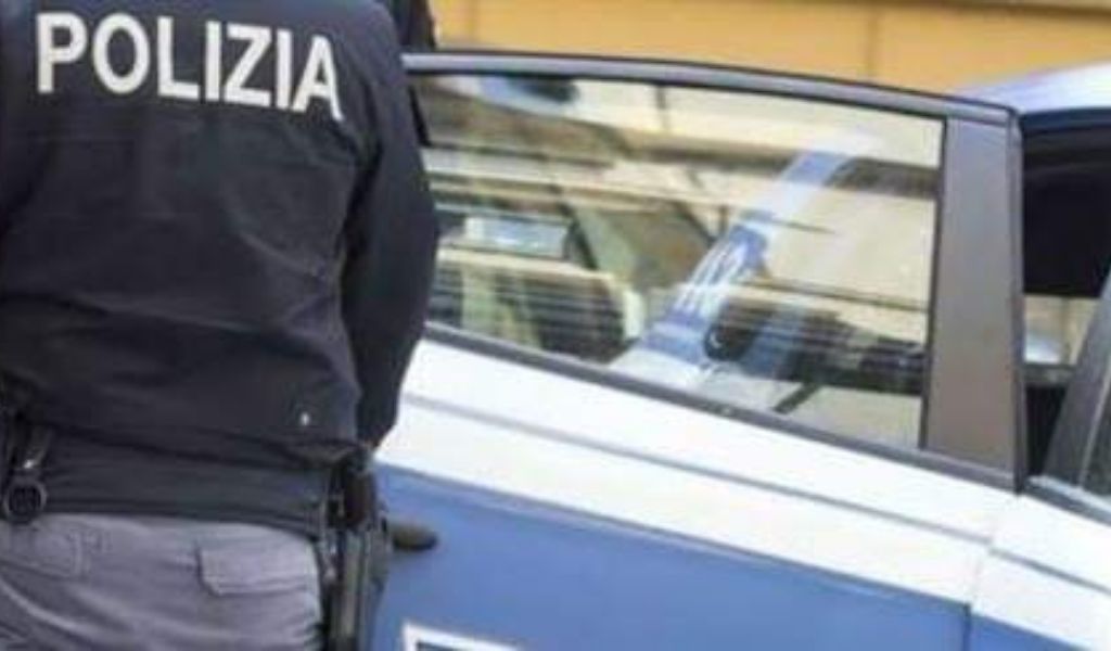 Stupro e violenze da “Arancia Meccanica” alla fidanzata: arrestato