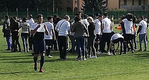 Calcio: Villa Cortese promosso