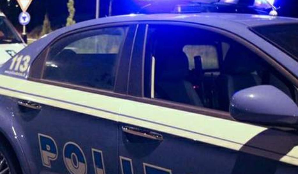 Ubriaco sbatte contro guardrail per 20 metri: “Ho investito un cinghiale”